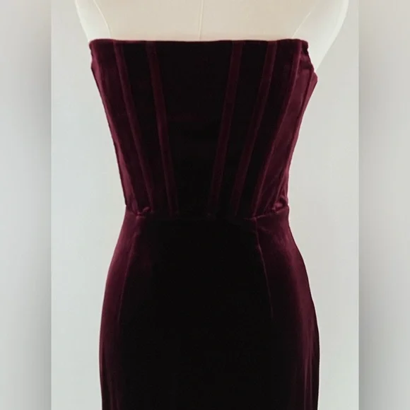 Bronx and Banco Florentina Corset Gown - Picture 7 of 15